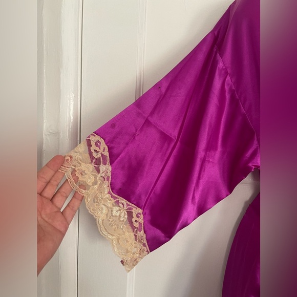 Deadstock vintage Frederick’s of Hollywood robe - Picture 2 of 4